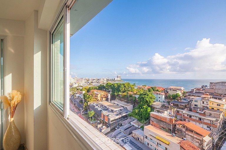 Apto en Cond. c/ Piscina Vista Mar Ondina OON0607