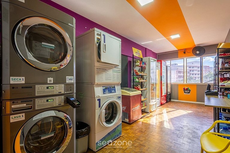 Studio em prédio no Centro c/ Vista DIL0103