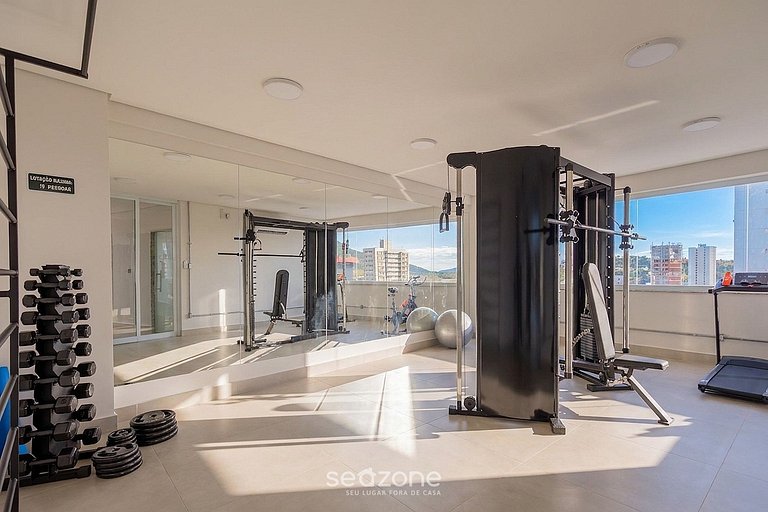 Estudio en cond. con gimnasio en el centro MSU0301