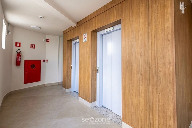 Studio Moderno em Cond. c/ Piscina MSU0701