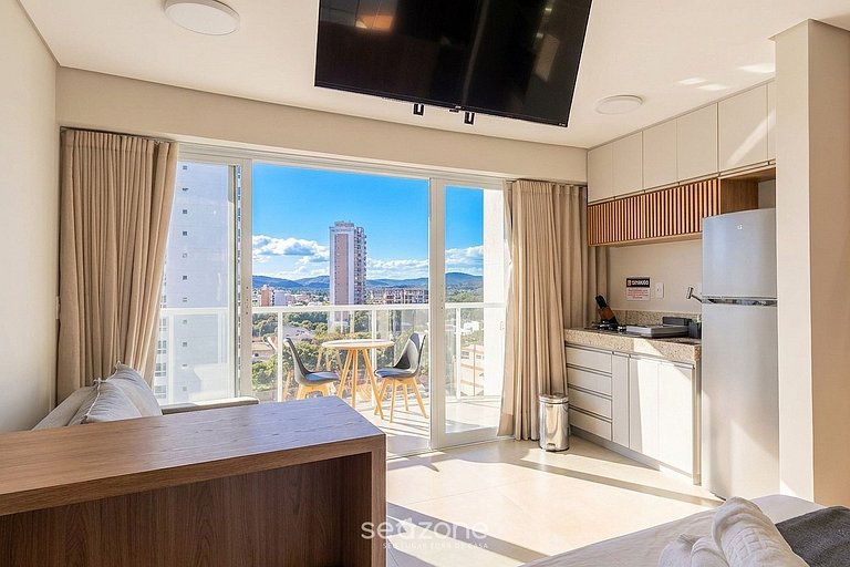 Estudio moderno en condominio con piscina MSU0701