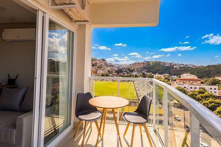 Studio Moderno em Cond. c/ Piscina MSU0701