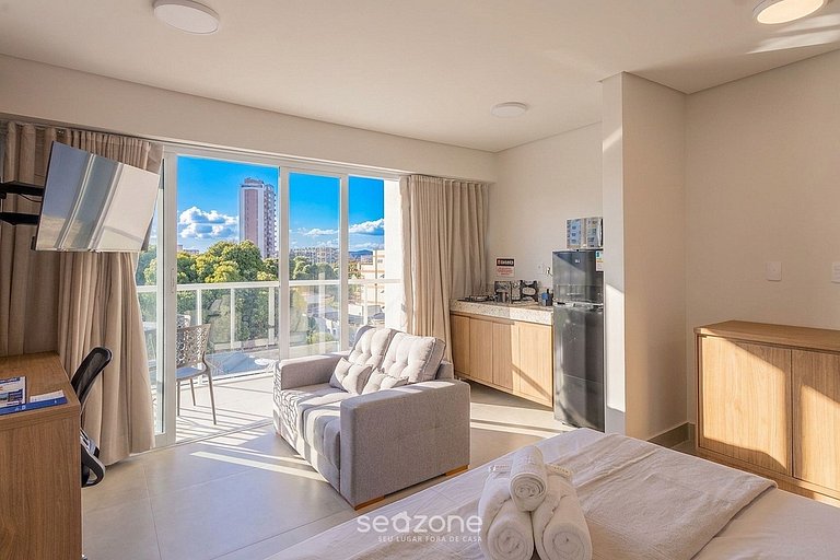 Estudio en cond. con gimnasio en el centro MSU0301