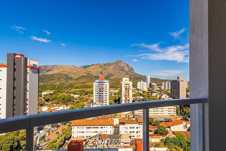 Studio em Cond. c/ Piscina no Centro MSU1106