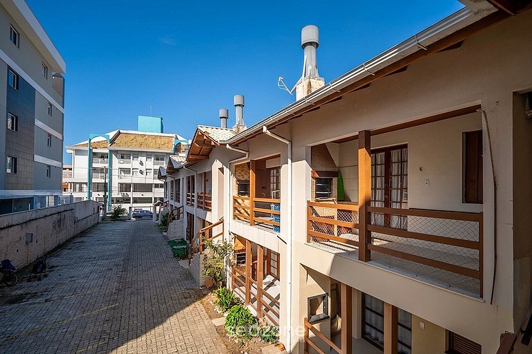 Apto c/ asador en cond. Ingleses SLN0016