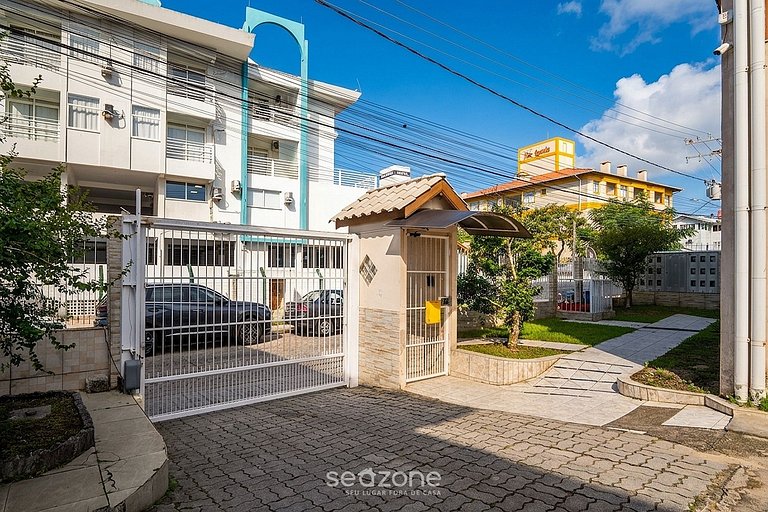 Apto c/ churrasq. em cond. Ingleses SLN0016