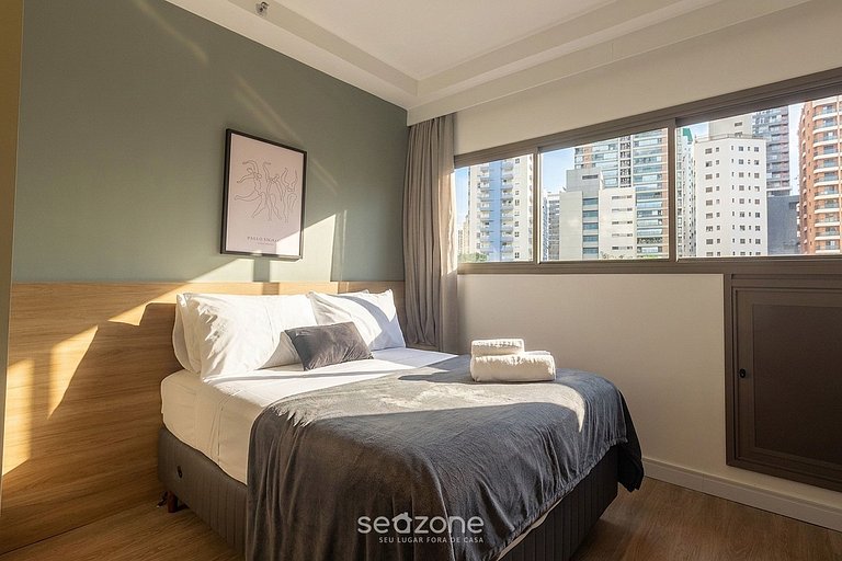 Studio prox. Metrô Vila Mariana HMR0510