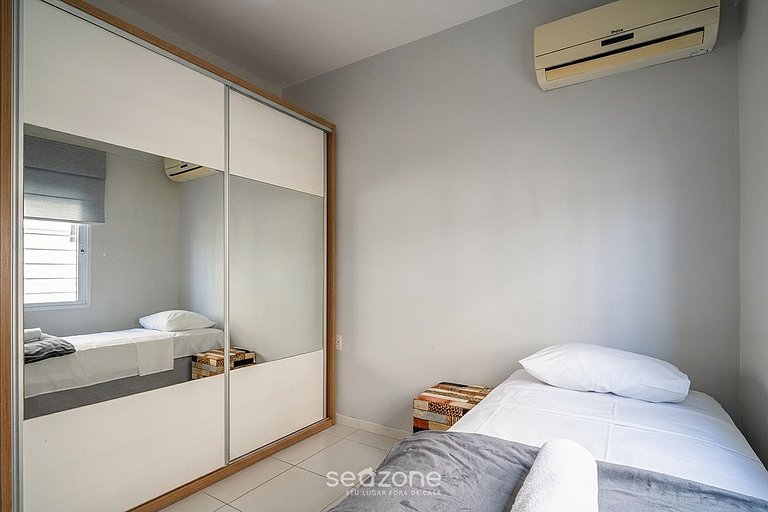 Apto c/ Ar Cond. a 550m da Praia BVR0102