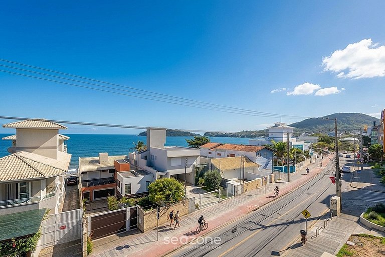 Apto en Cond. con Vista al Mar en Centro EM20202