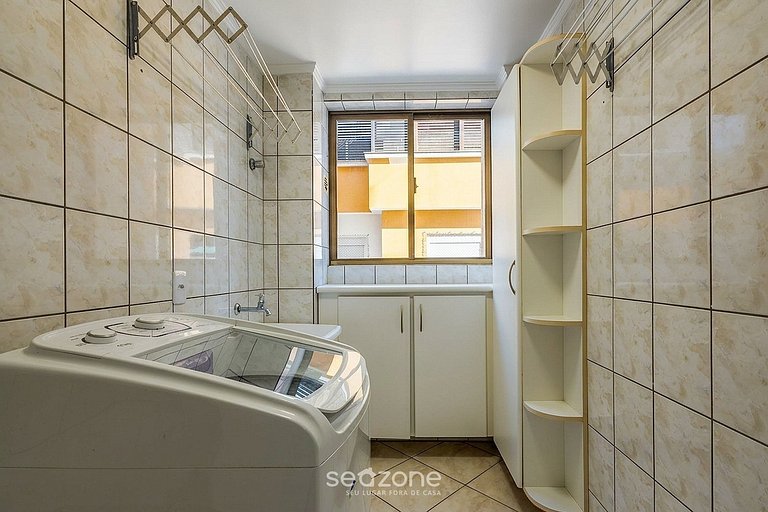 Apto em Cond. c/ Vista p/ Mar no Centro EM20202