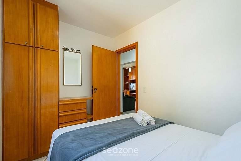 Apto em Cond. c/ Vista p/ Mar no Centro EM20202