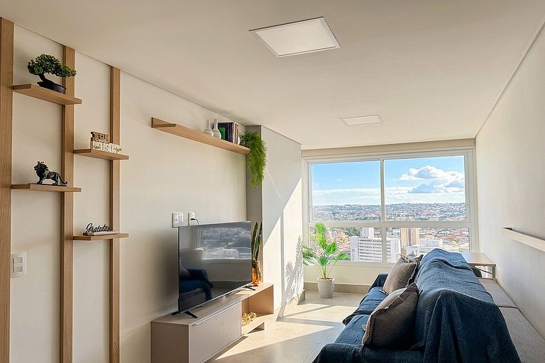 Apto c/ ar cond. no Centro de Anápolis GRLB1802