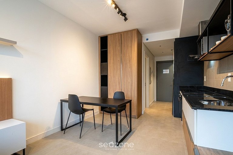 Studio em Cond. c/ Vista na Trindade VTD0727