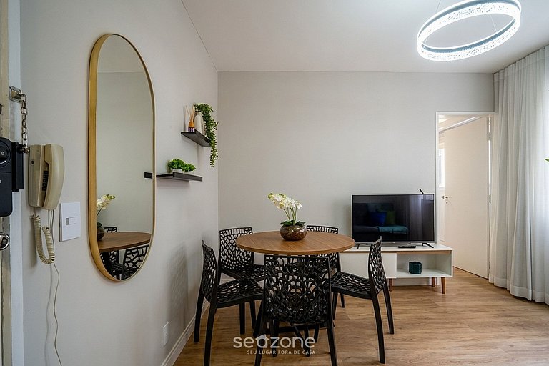 Apto c/ Ar Cond. no Centro de Floripa BMC0508