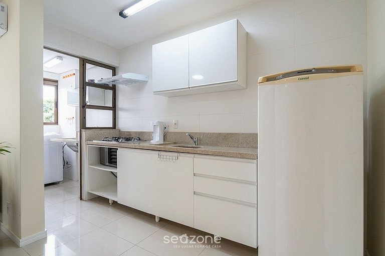 Apto. c/ Varanda a 750m da Praia IDE0765