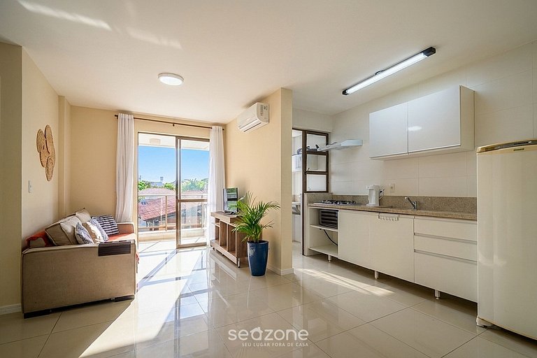 Apto. c/ Varanda a 750m da Praia IDE0765