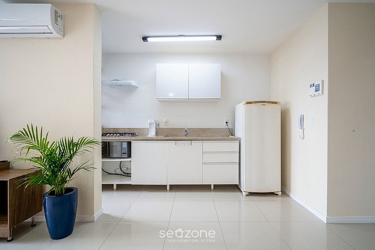 Apto. c/ Varanda a 750m da Praia IDE0765