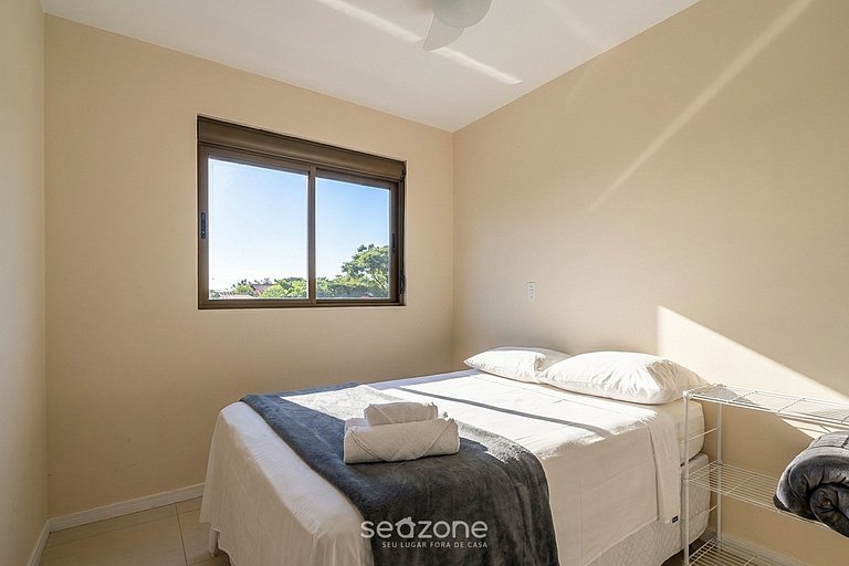 Apto. c/ Varanda a 750m da Praia IDE0765