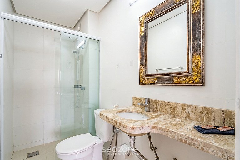 Apto. c/ Varanda a 750m da Praia IDE0765