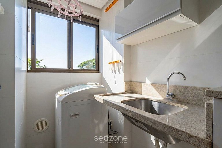 Apto. c/ Varanda a 750m da Praia IDE0765