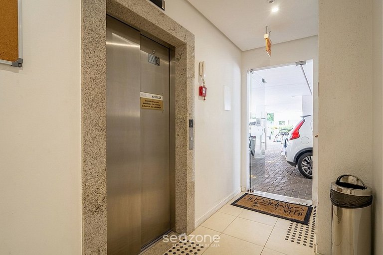 Apto. c/ Varanda a 750m da Praia IDE0765