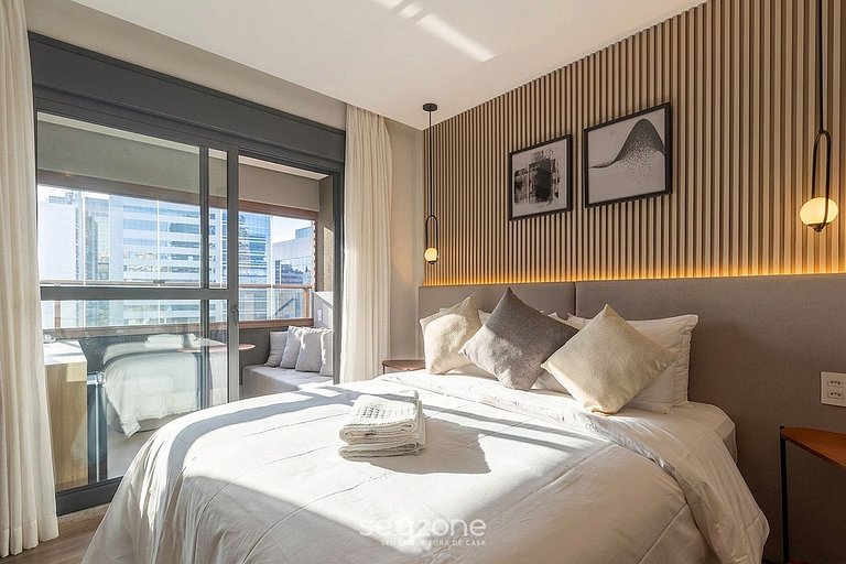 Estúdio c/ varanda a 590m do Metrô HMJ0815