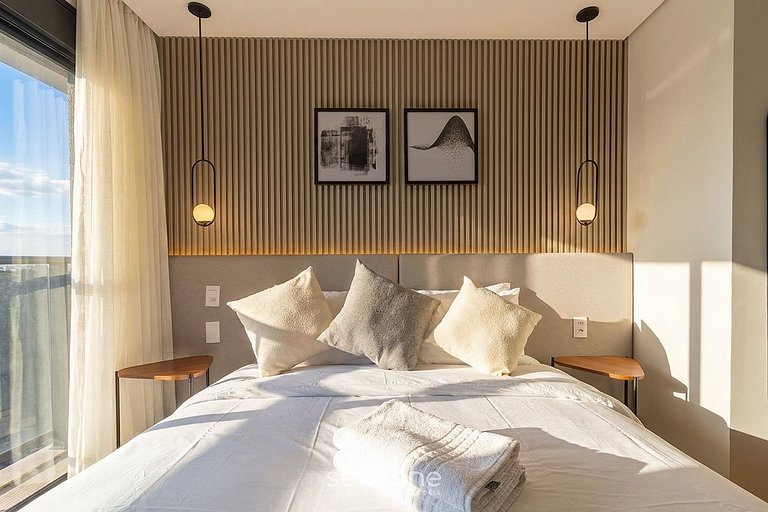 Estúdio c/ varanda a 590m do Metrô HMJ0815