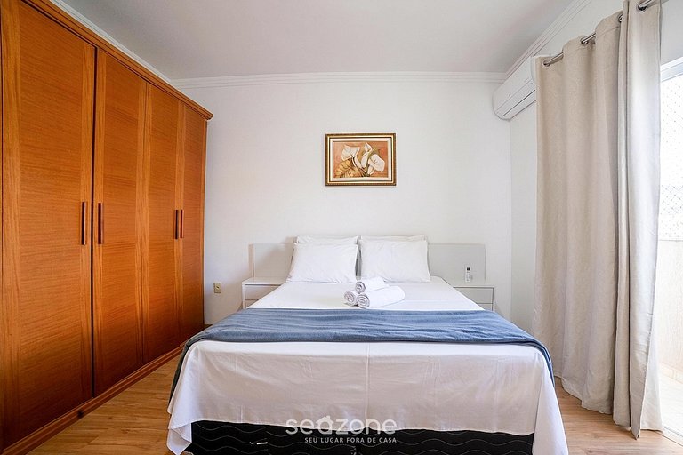 Apartamento espacioso con balcón en Poços FLU0007