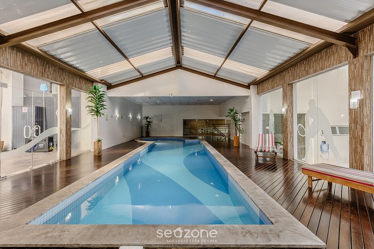 Studio em Cond. c/ Piscina no Centro NWC1007