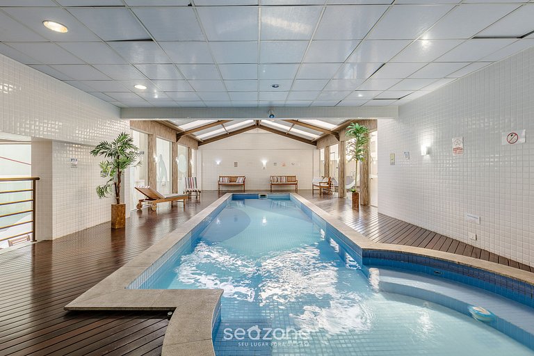 Studio em Cond. c/ Piscina no Centro NWC1007