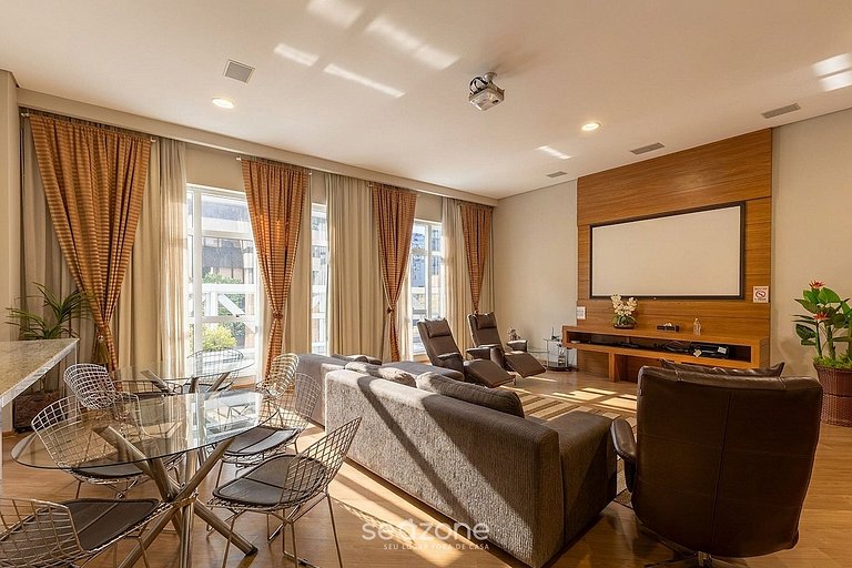 Studio em Cond. c/ Piscina no Centro NWC1007