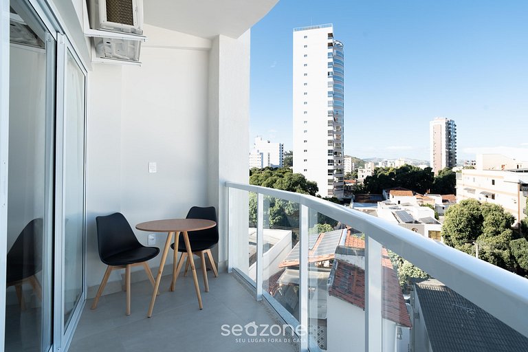 Conforto em Cond. c/ Piscina no Centro MSU0406