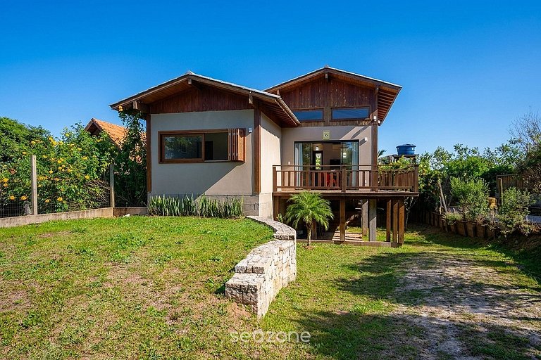 Casa com churrasq e vista para a montanha PRU0000