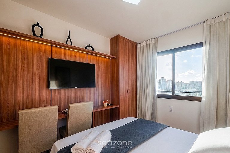 Studio en cond. con piscina y gimnasio SOA0906