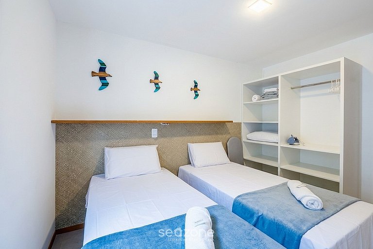 Casa em condo c piscina em Itacimirim IBV0013