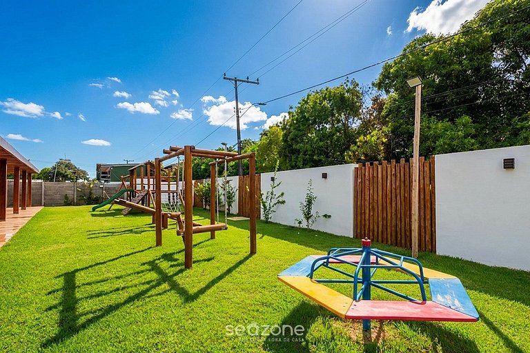 Casa em condo c piscina em Itacimirim IBV0013