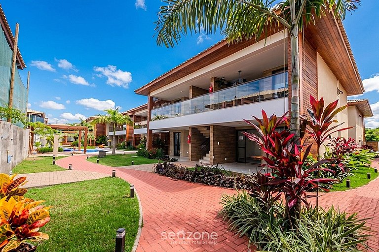 Casa em condo c piscina em Itacimirim IBV0013