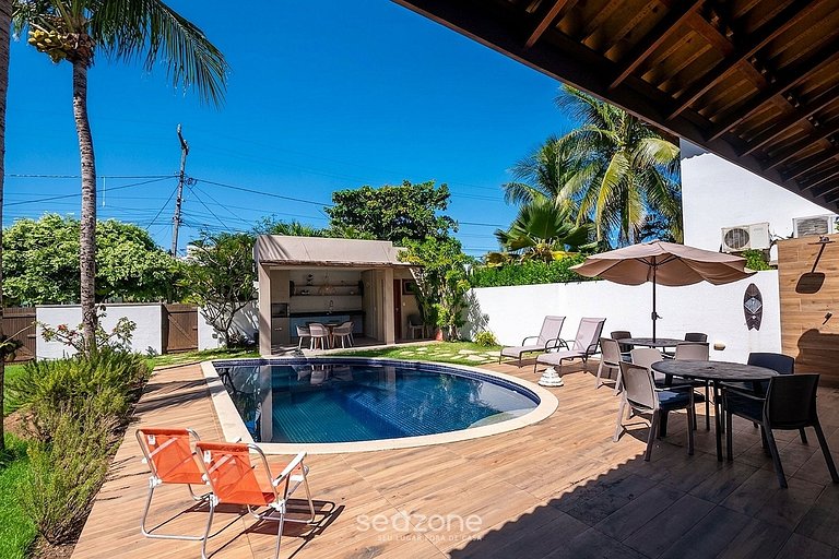 Casa en Cond. c/ Piscina y 4 Suites CDD0077