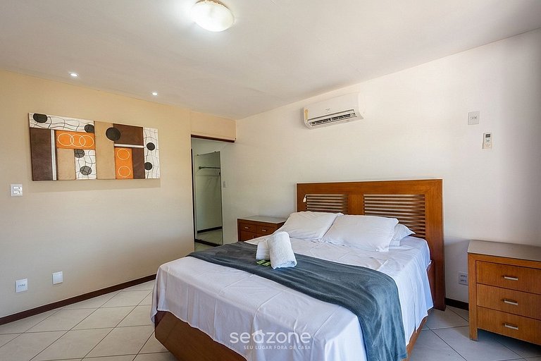 Casa en Cond. c/ Piscina y 4 Suites CDD0077