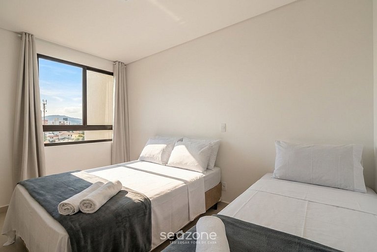 Apto. em Cond. c/ piscina e vista p/ mar SKL0504