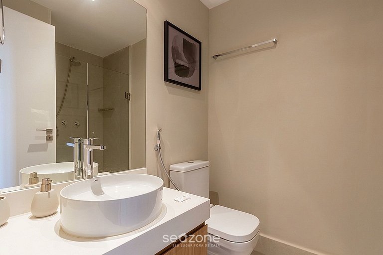 Studio con balcón en cond. con piscina HMJ0207