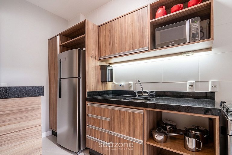 Apto. em Cond. c/ Piscina e Vista Cidade PST1111