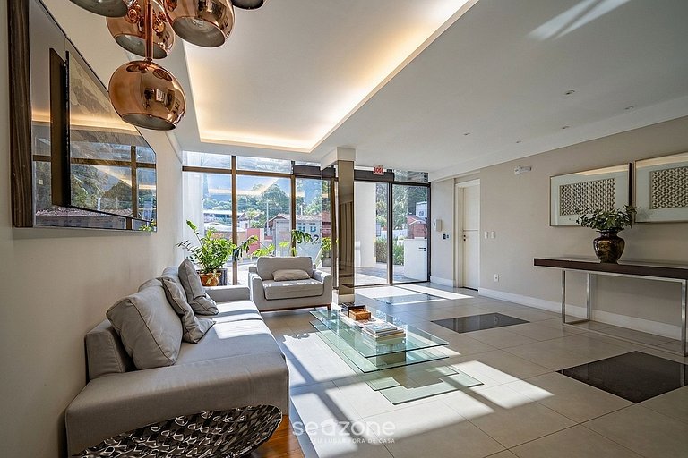Apto. em Cond. c/ Piscina e Vista Cidade PST1111