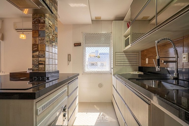 Apt c/ churrasq. prox. da praia de Jurerê SGA0815