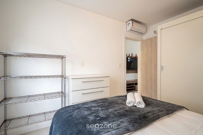 Apt c/ churrasq. prox. da praia de Jurerê SGA0815