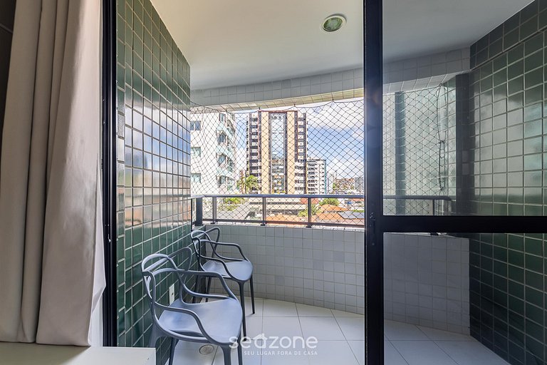 Apto. em Cond. c/ Piscina e Academia GTW0069
