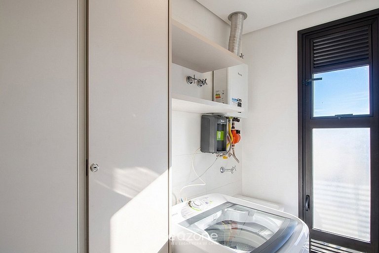 Apto. acogedor en condominio con piscina AVR0503