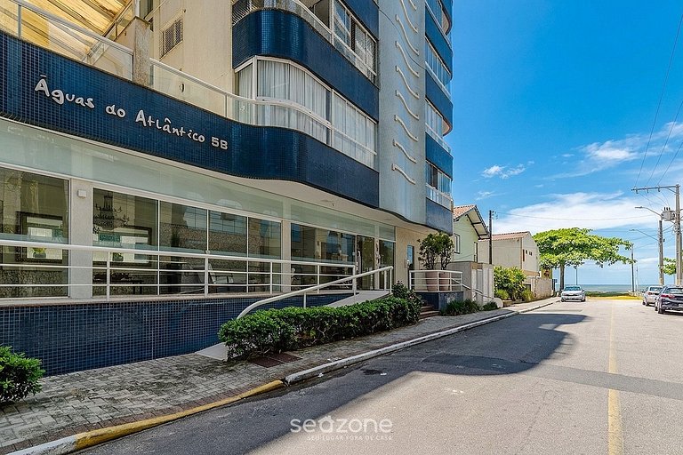 Apto vista mar c/ churrasq. a 50m da Praia ATT0602
