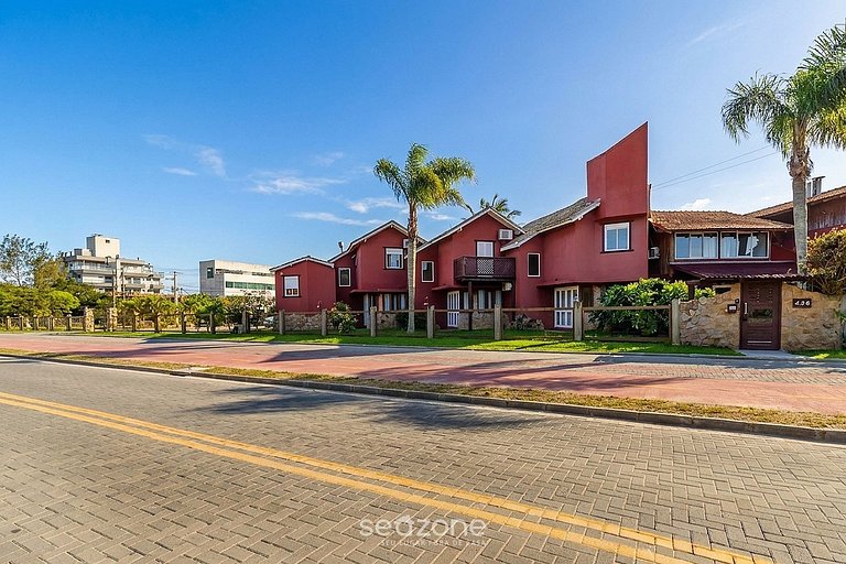 Apto duplex em Bombinhas 200m da praia VLE008 Seazone