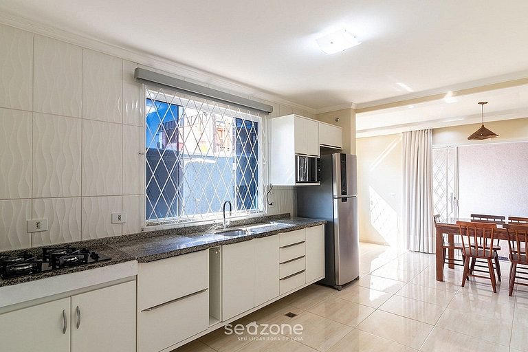 Casa c/ Parrilla a 290m de Praia Alegre JAF0285
